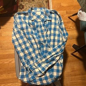 JCrew Boy Fit Women’s Button down